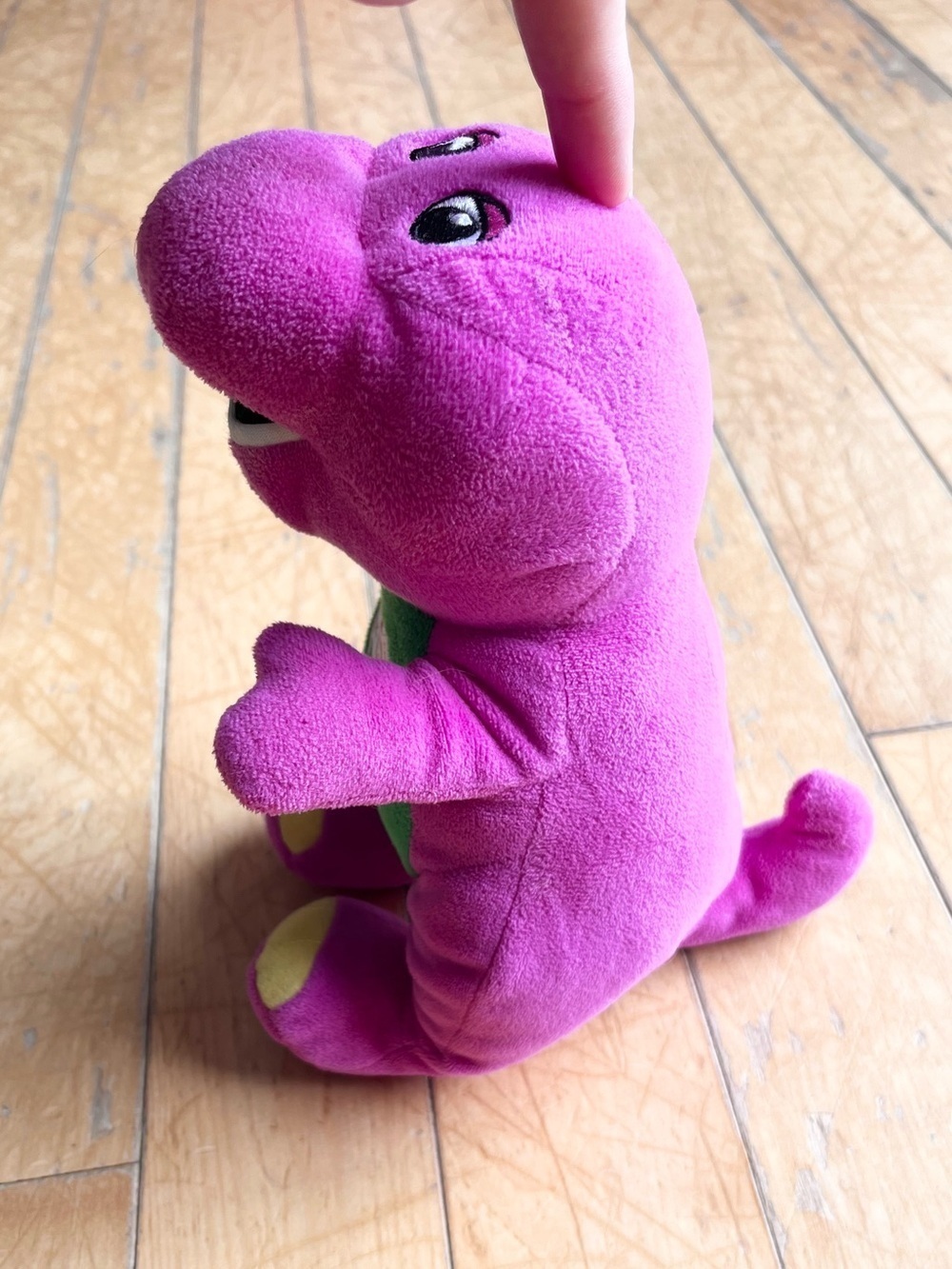 Barney Vintage Singing Plush Toy "I Love You" Stuffed Dinosaur Collectible - Picture 5 of 9
